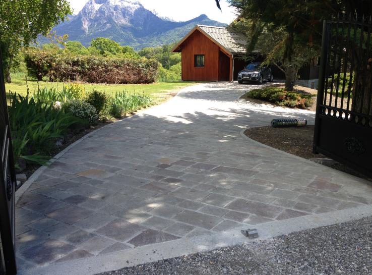 Aménagement d'une cour intérieure d'une villa