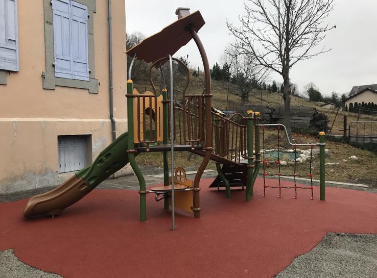 aires de jeux pour enfants des écoles