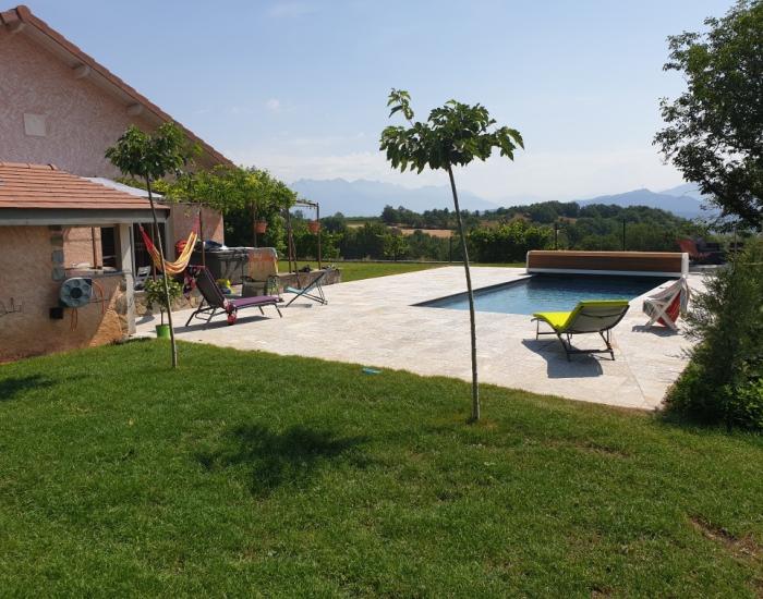 photo aménagement autour d'une piscine